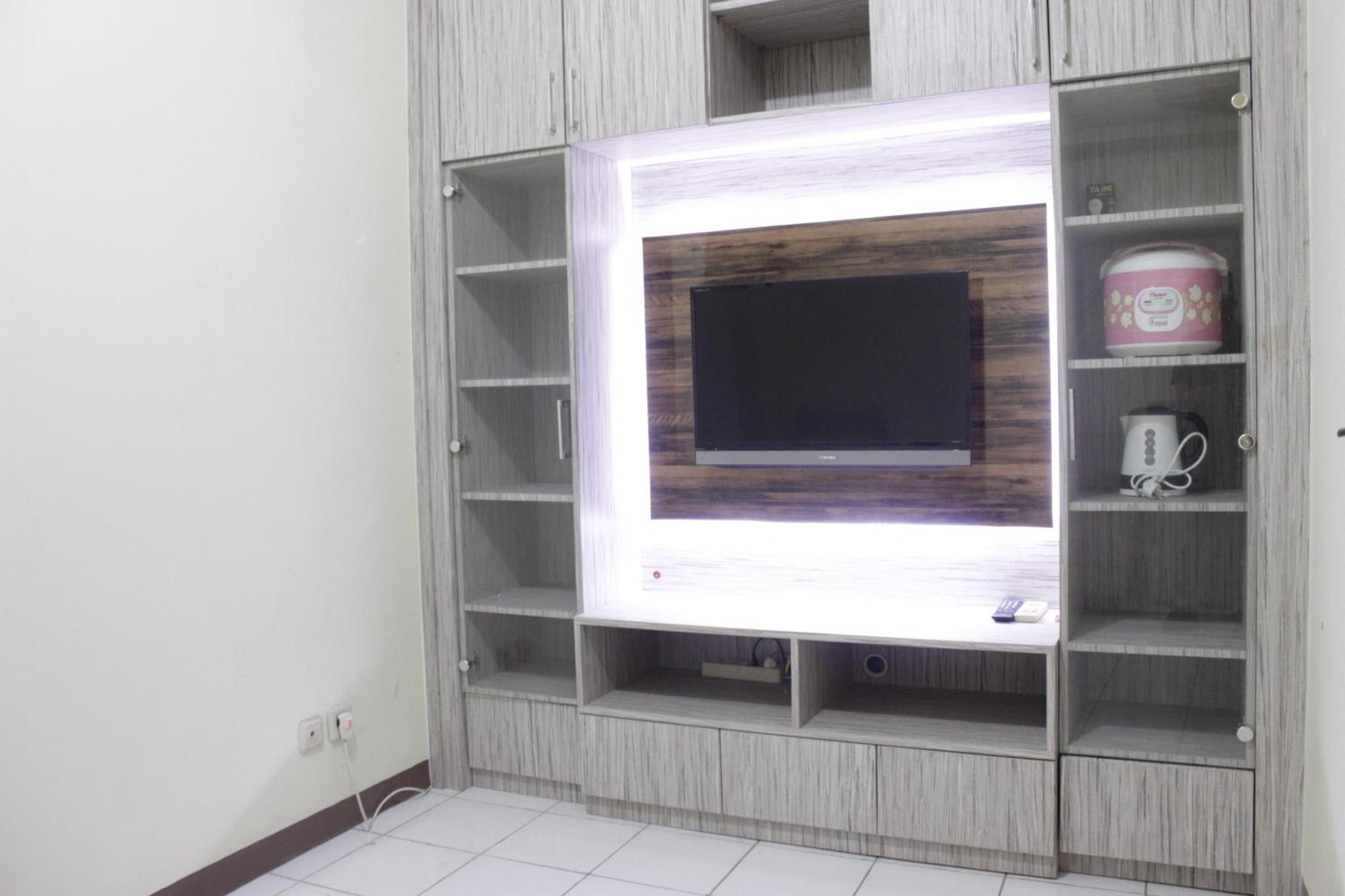 Apartemen Spacious 2br Buah Batu Park Near Exit Tol By Travelio *